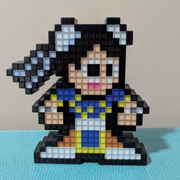 Pixel Pals Chun-Li - Excellent Condition Includes Box - Picture 4 of 5